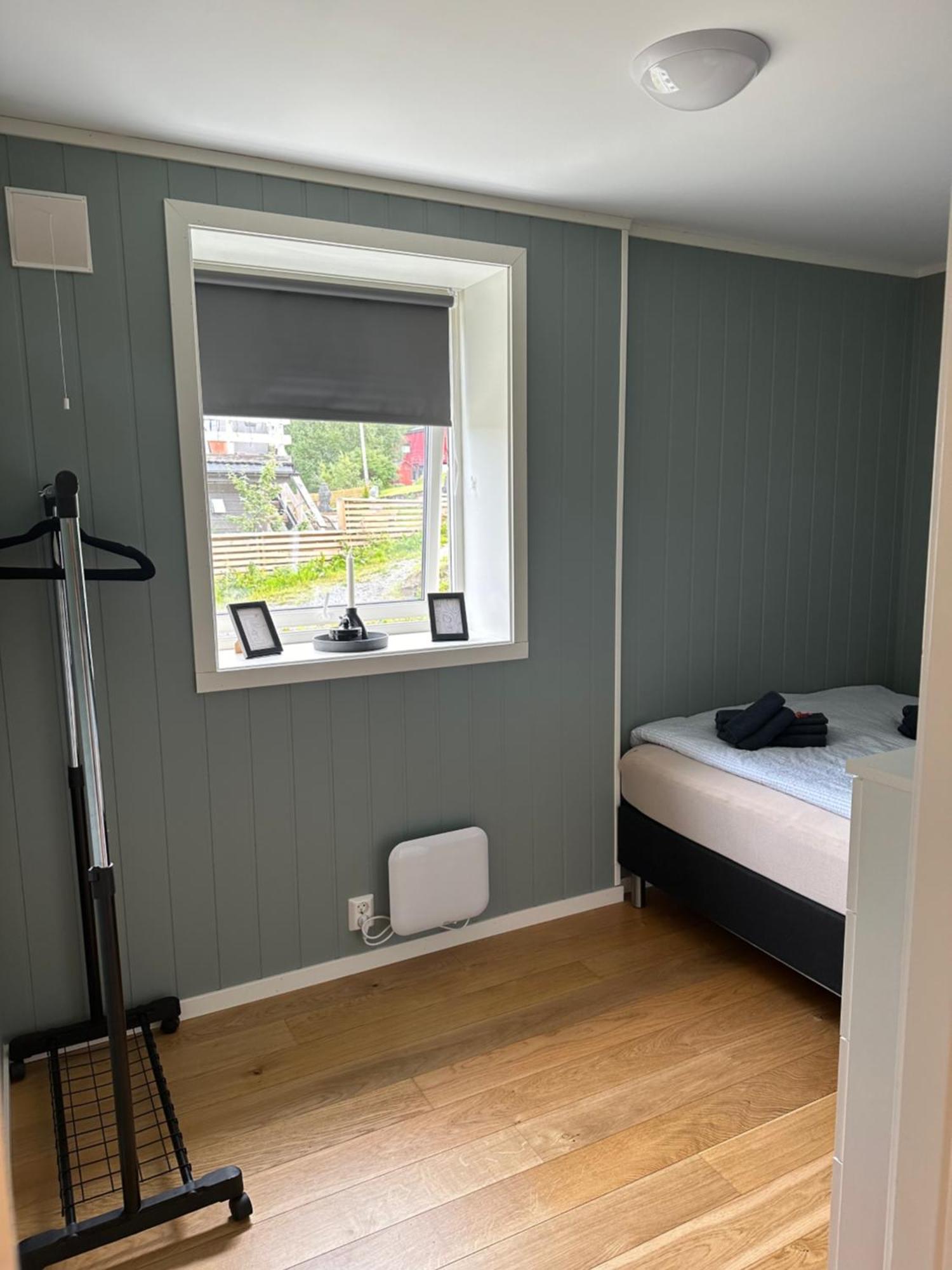 Aurora Apartment Very Close To Cable Car And Sherpatrappa Tromsø Exterior foto